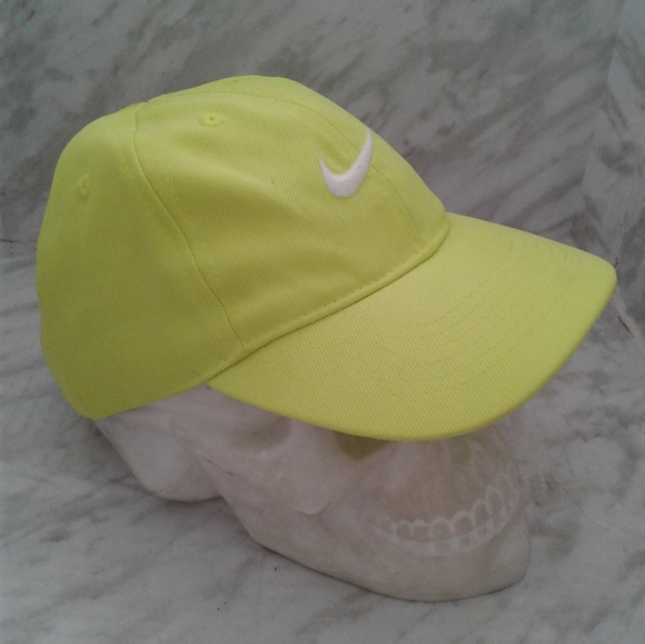 Nike Swoosh Neon Yellow Cap Adjustable Boys Baseball Cap Hat Size 4-7 - Picture 2 of 5